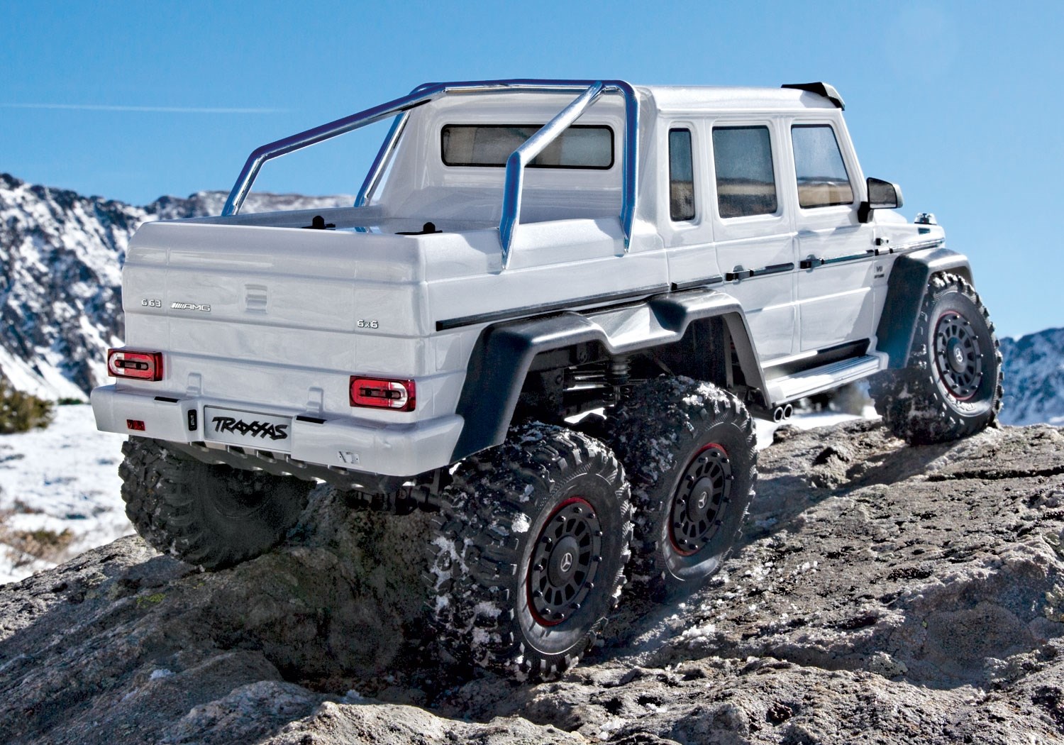 Traxxas TRX-6 Mercedes G63 AMG 6x6 RTR Vit