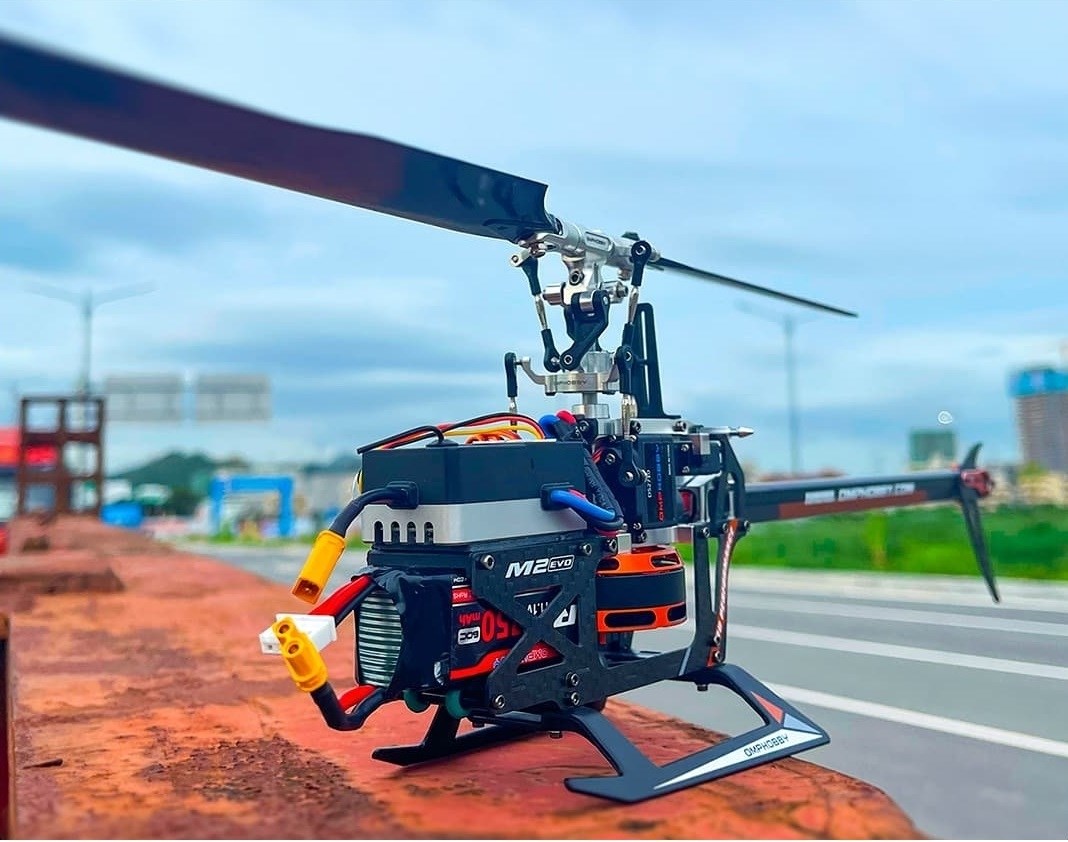OMP Hobby M2 Evo BNF Helikopter - Vit