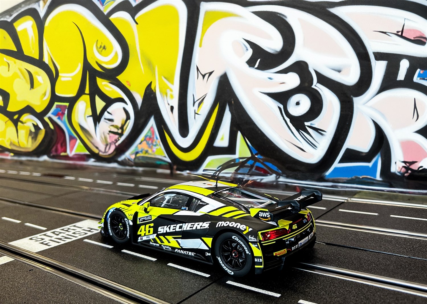 Carrera 1:24 Audi R8 LMS GT3 Evo II Rossi No.46