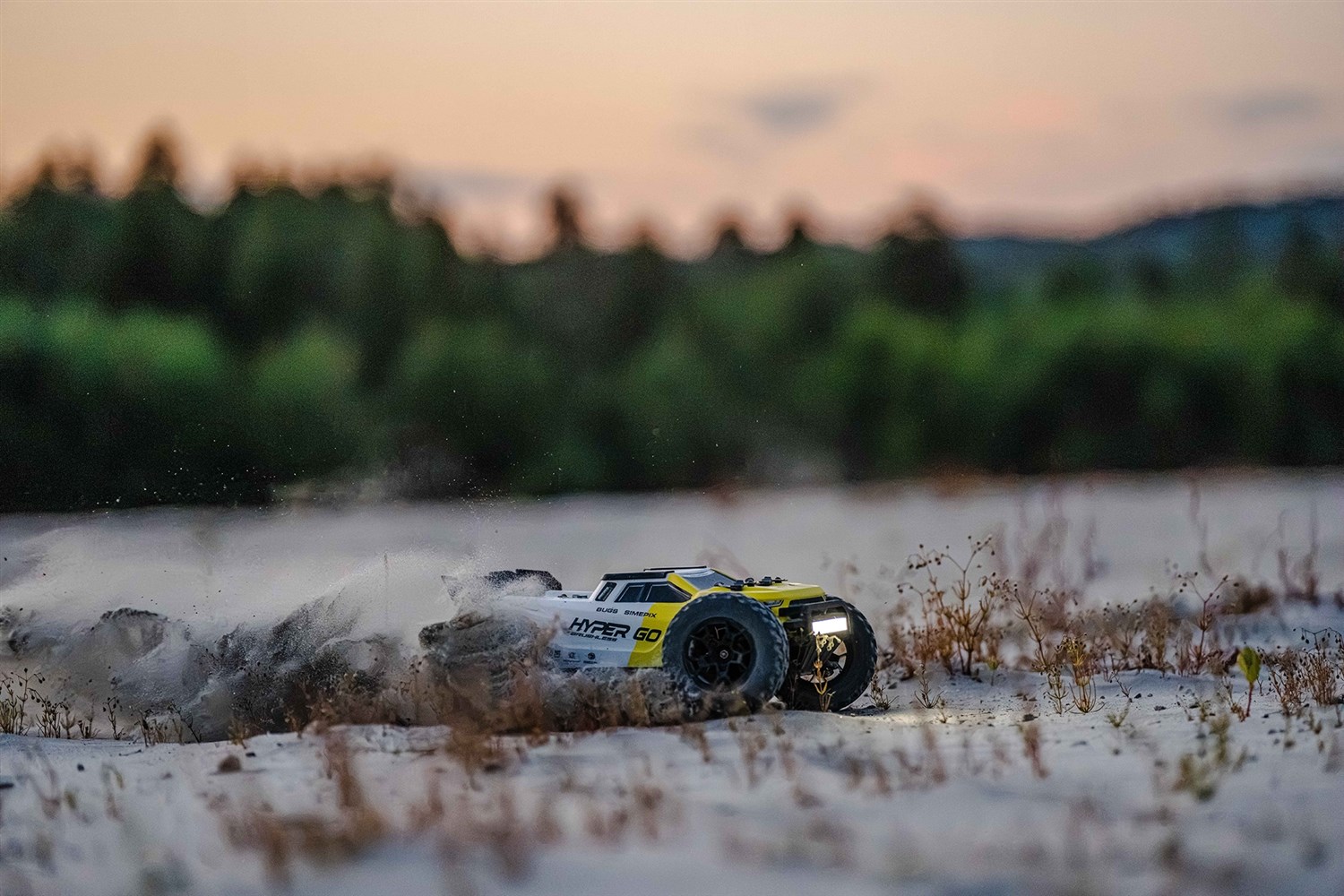MJX Hyper GO Borstl�s 1/14 4WD Truggy