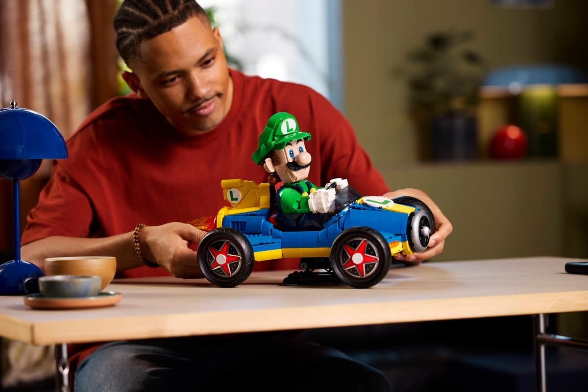 LEGO Super Mario - Mario Kart Luigi og Mach 8