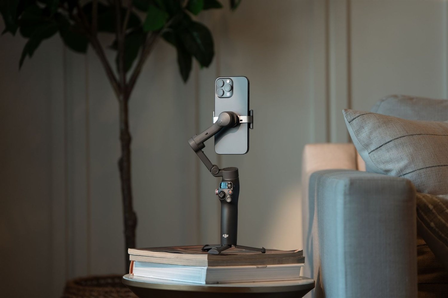 DJI OM8 / Osmo Mobile 8